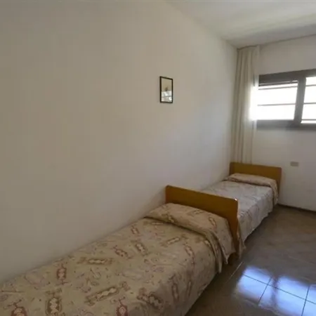 Functional Flat With Balcony For 7 Guests In