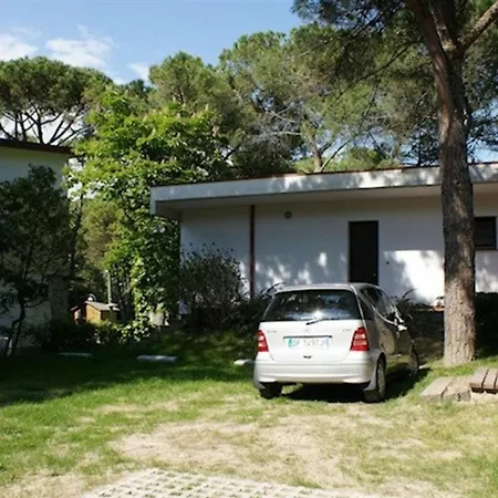 Appartement Functional Flat With Balcony For 7 Guests In *